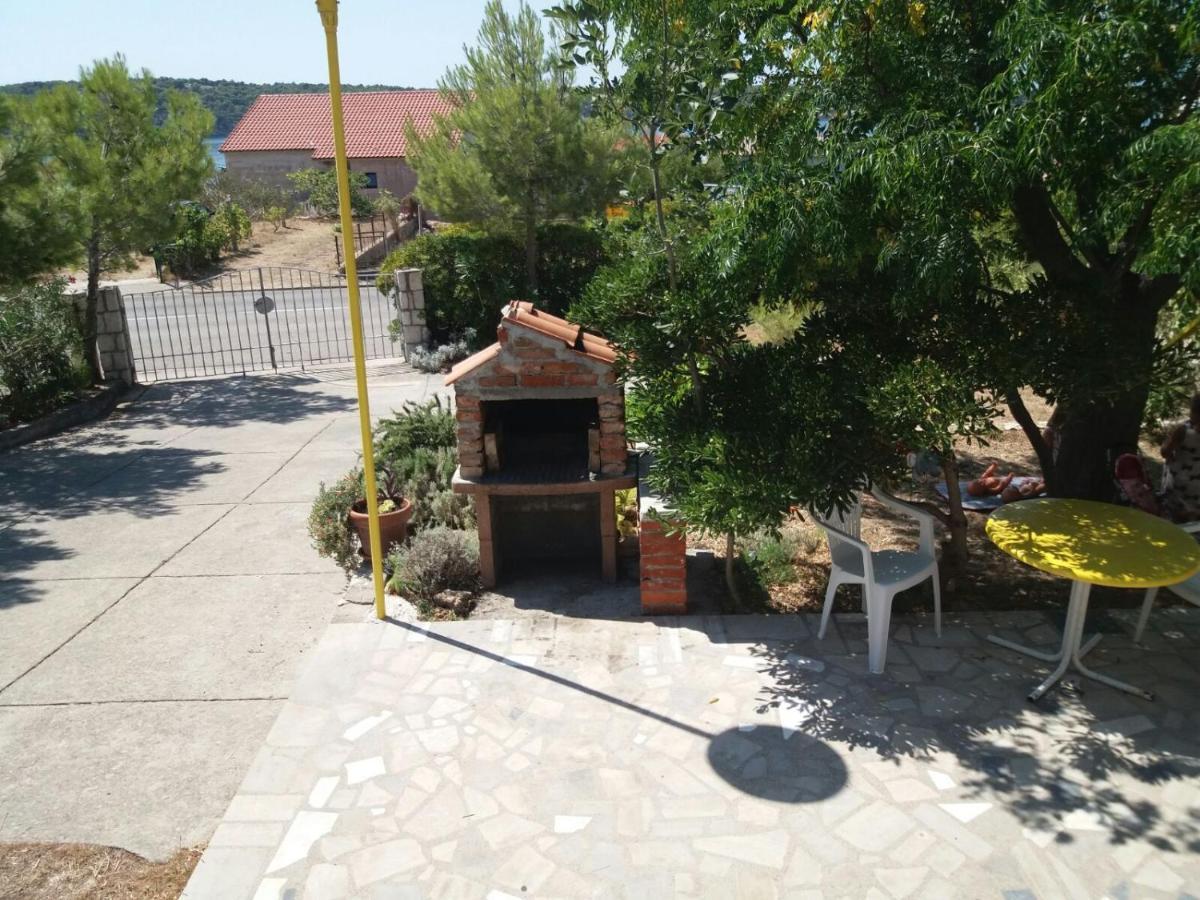 Holiday Home Vjeka Rab Town Szoba fotó