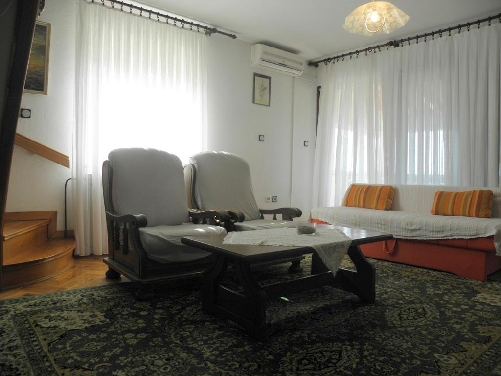 Holiday Home Vjeka Rab Town Szoba fotó